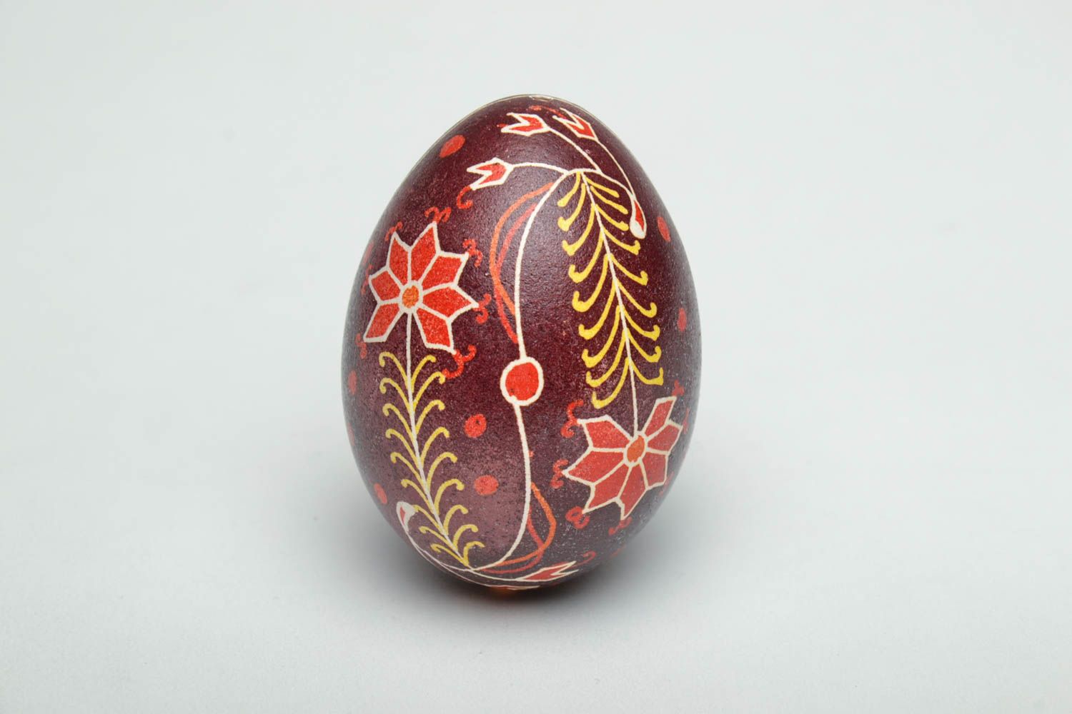 Handmade Easter egg with floral ornament photo 2