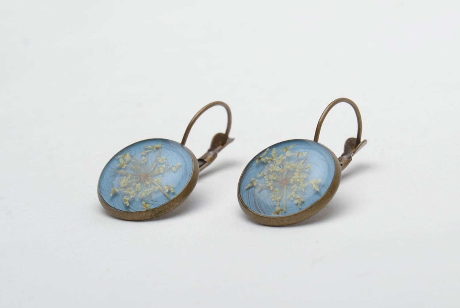 Blue earrings with natural flowers and epoxy resin photo 4