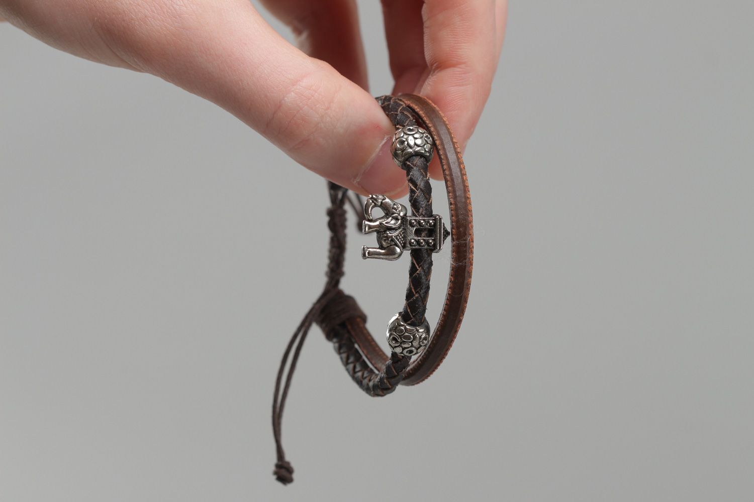 Bracelet en cuir naturel marron tressé fait main avec éléphant pour femme photo 5