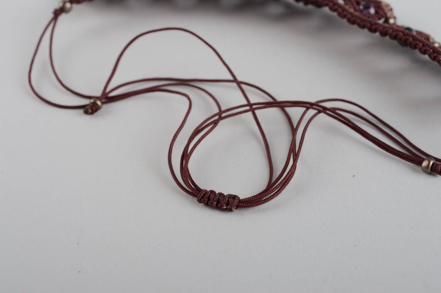 Collier tricot Bijou fait main fils de nylon perles de rocaile Cadeau femme photo 5