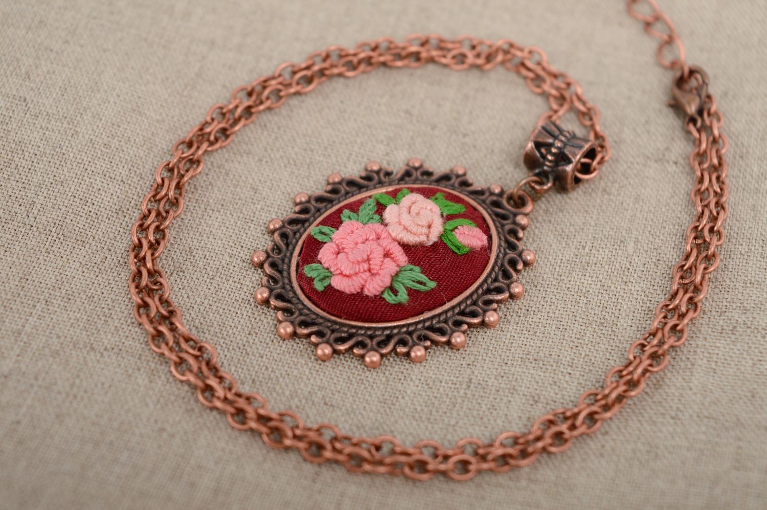 Handmade embroidered pendant Roses photo 1