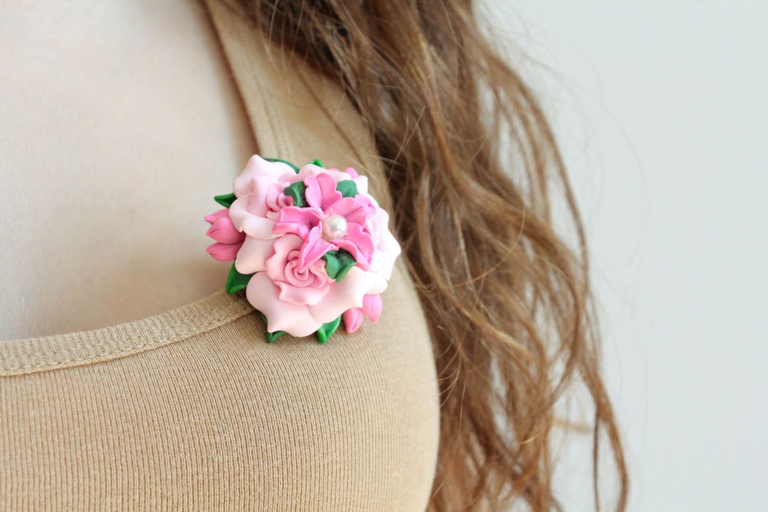 Brooch made in the shape of a flower bouquet photo 1