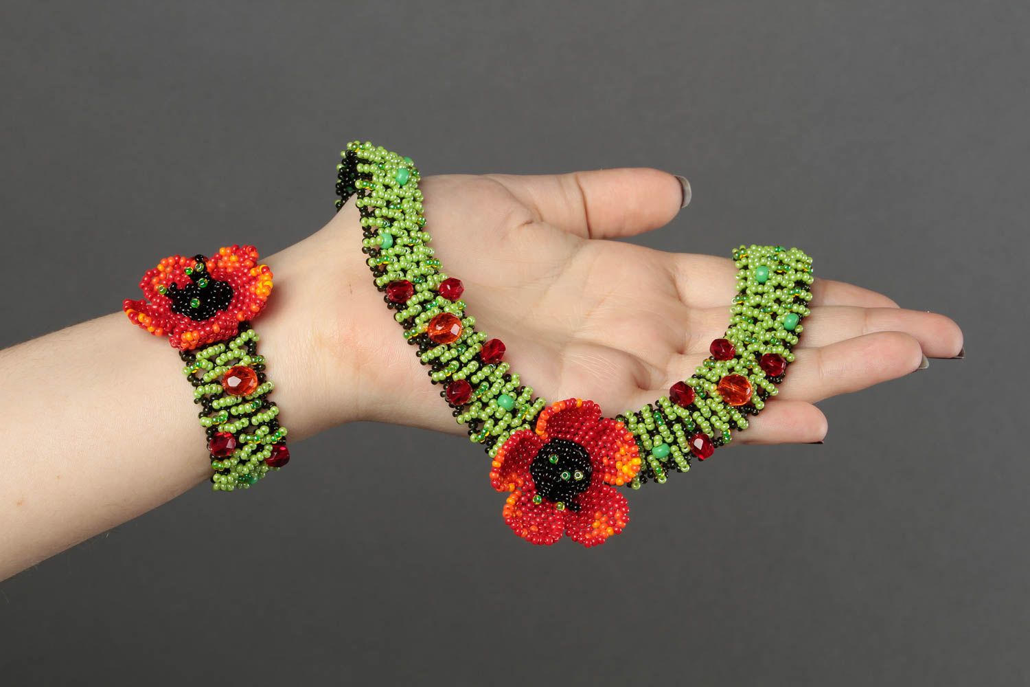 Collier design Bracelet fantaisie Bijoux fait main Pavots vert rouge cadeau photo 4