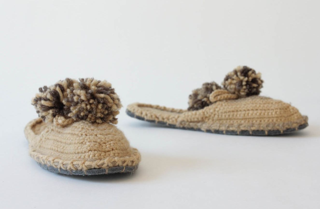 Pantofole da casa fatte a mano di lana naturale da donna belle morbide foto 2