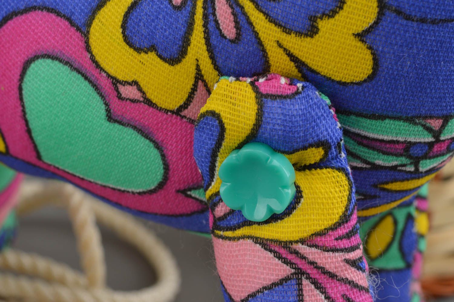 Тканевая игрушка в виде лошадка разноцветная яркая пестрая смешная ручной работы фото 4