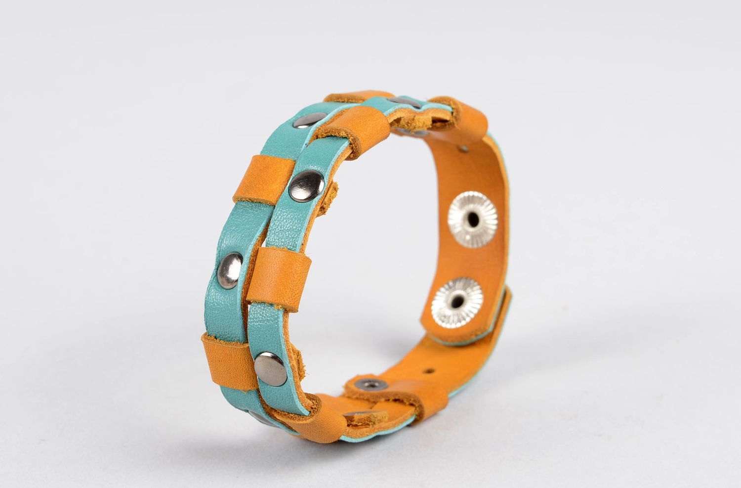 Accessoire bracelet Bijou fait main tressé en cuir bicolore Cadeau insolite photo 3