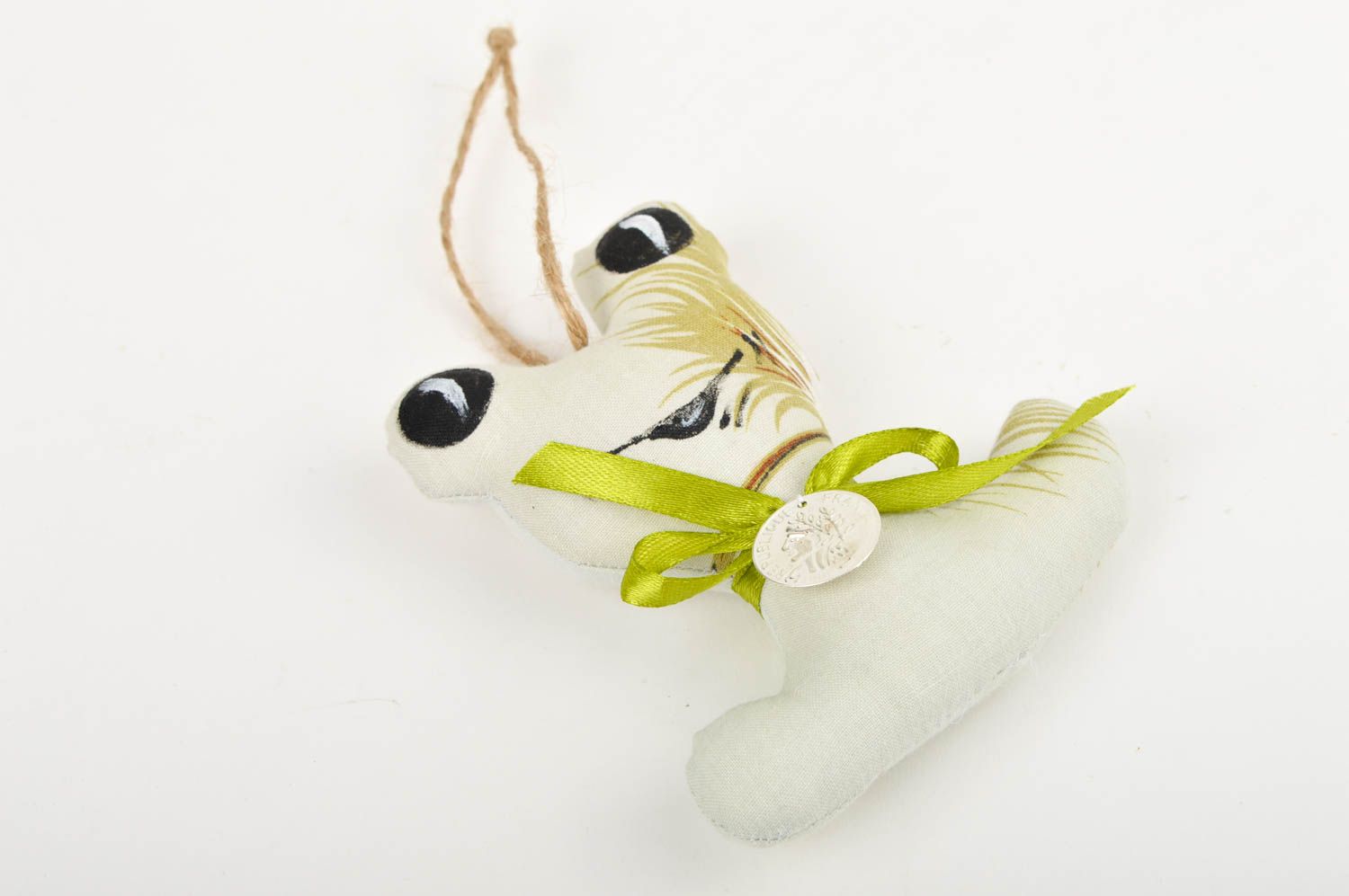 Stoff Kuscheltier handgefertigt Frosch Spielzeug Deko zum Aufhängen in Weiß foto 4