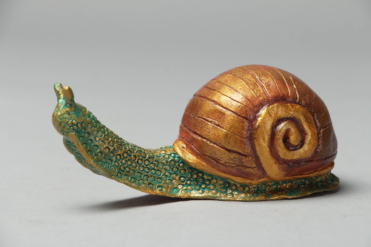 Decorative ceramic figurine Snails photo 3