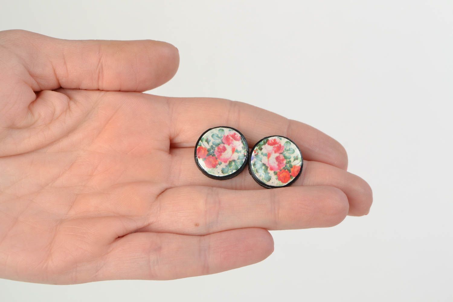 Handmade polymer clay round stud earrings with flowers photo 2