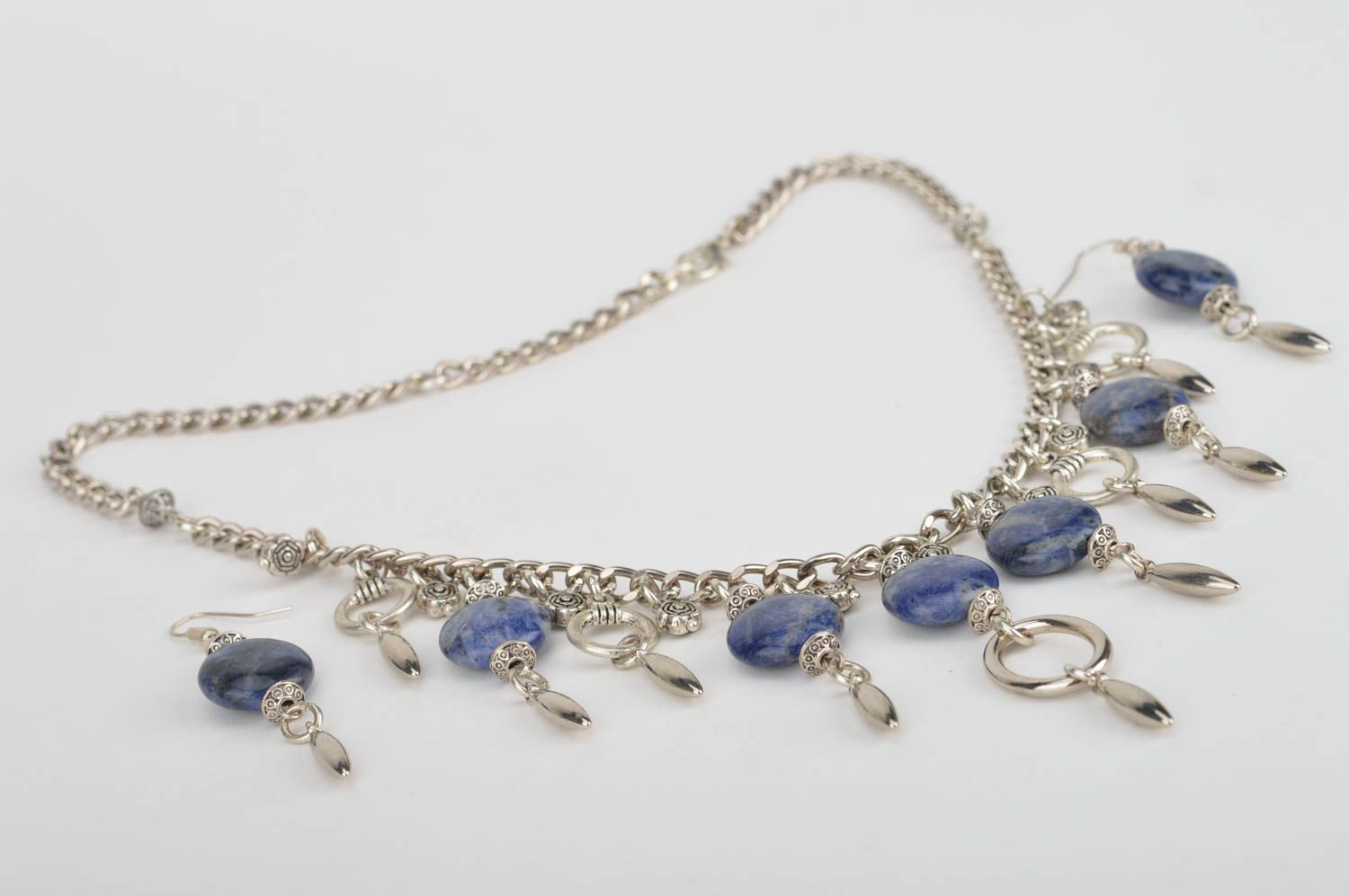 Designer Schmuckset in Blau 2 Stück Collier und Ohrringe aus Metall handmade foto 5