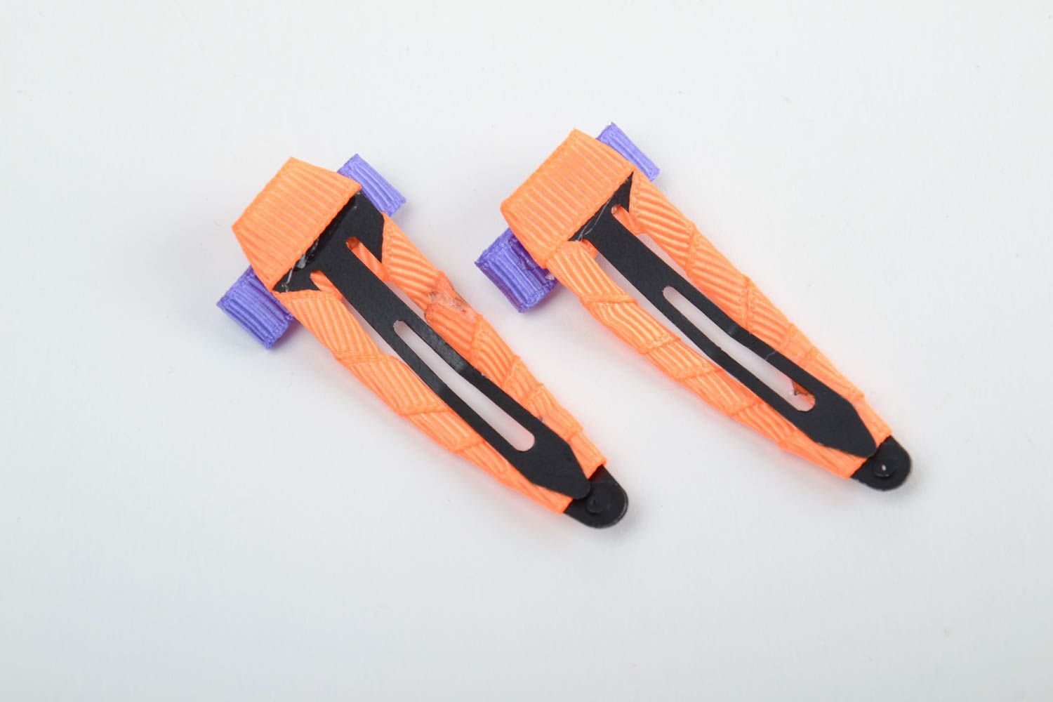 Handgemachtes oranges Schleifen Haarspangen Set für Kinder mit Strasssteinen 2 Stück foto 4