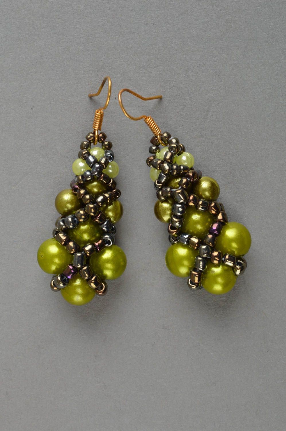 Boucles d'oreilles en perles fantaisie et perles de rocaille vertes faites main photo 2