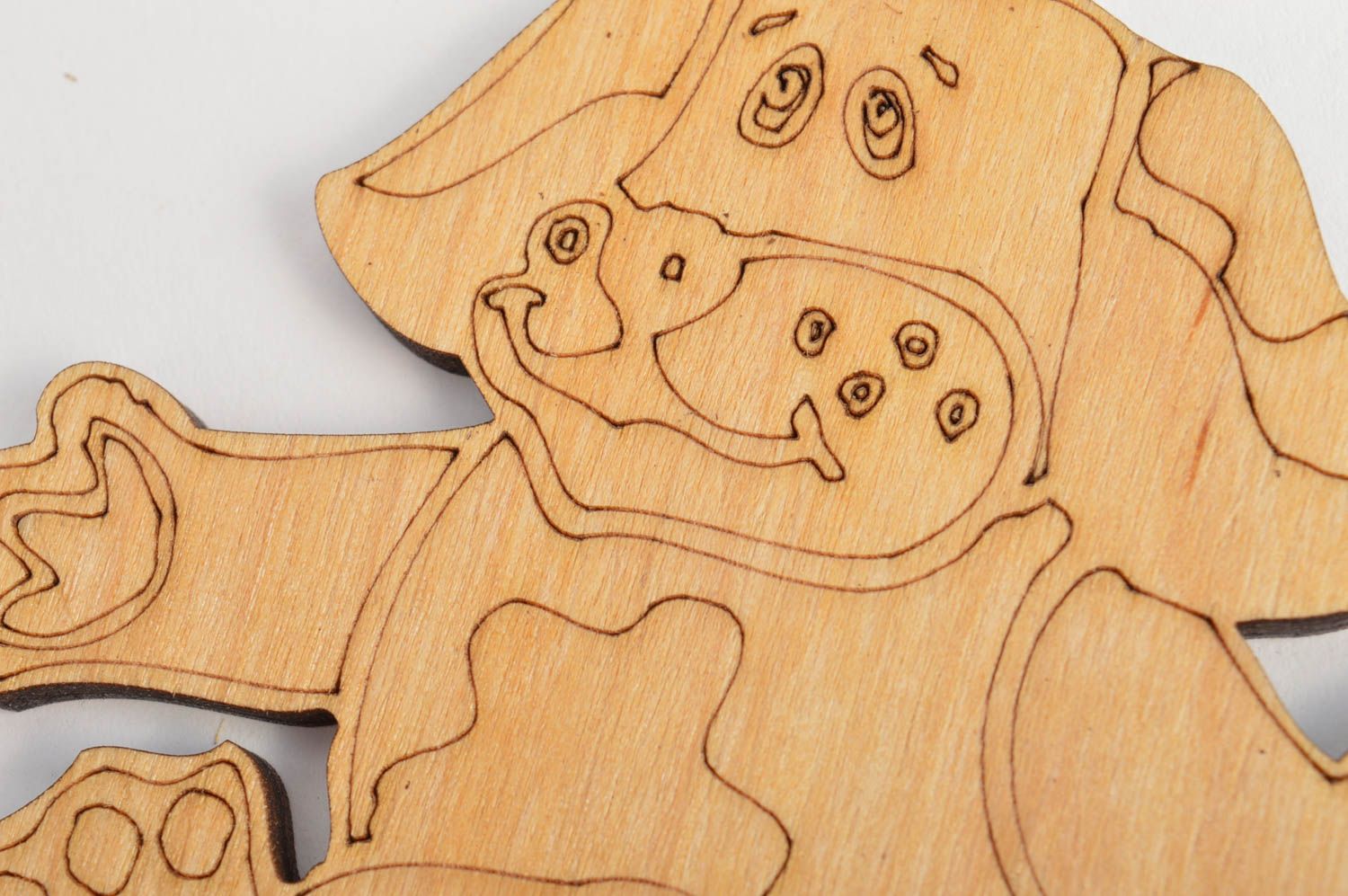 Sujet à décorer en bois brut fait main figurine chien plate pour serviettage photo 4