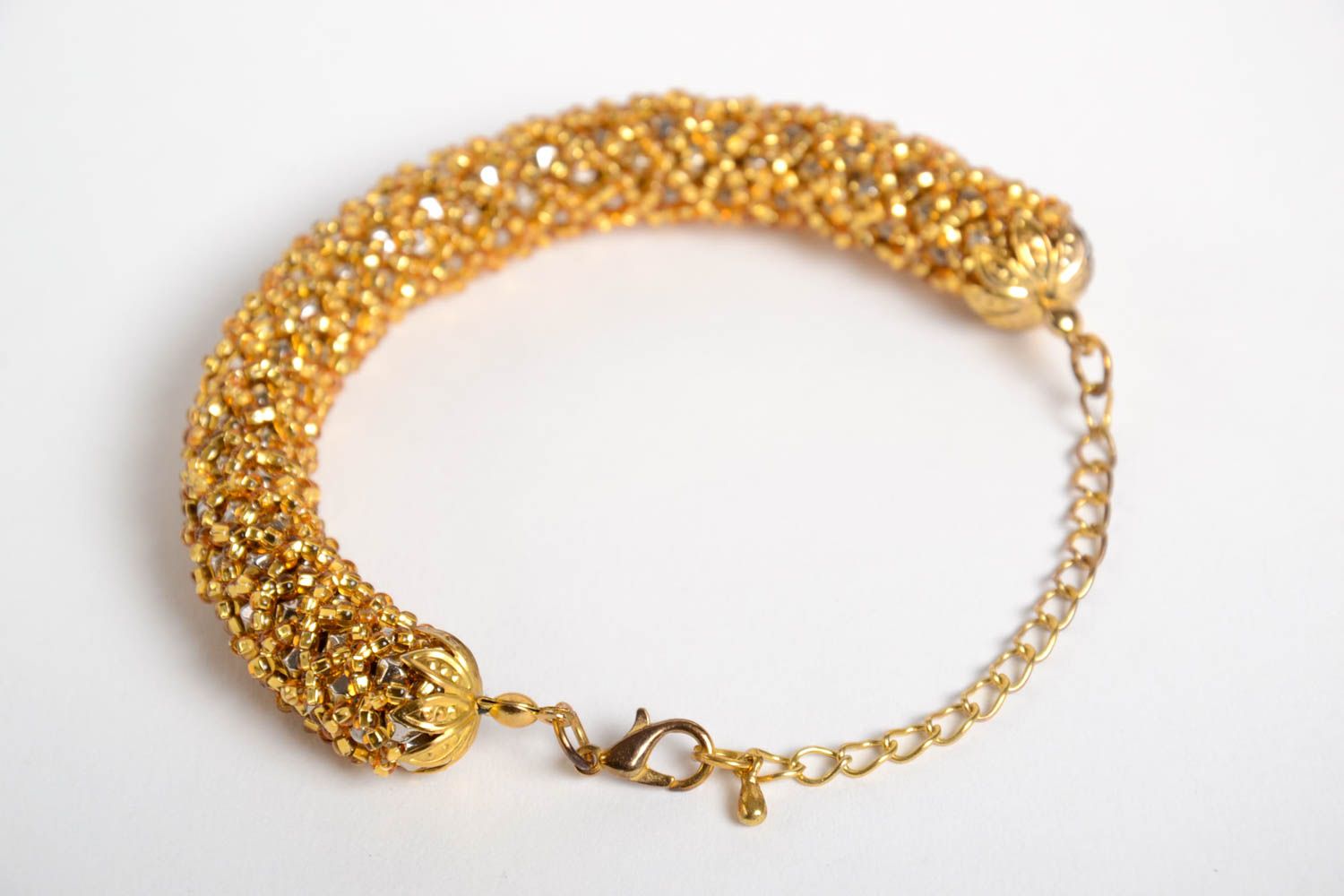 Bracelet femme fait main Bijou fantaisie doré en perles de rocaille Cadeau femme photo 3