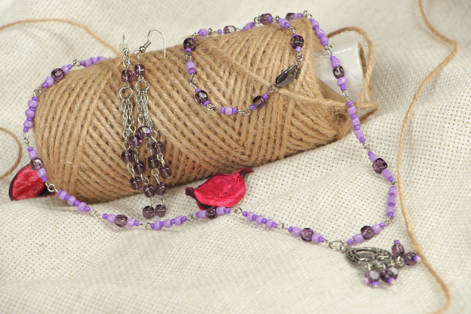 Boucles d'oreilles et bracelet artisanaux avec collier Lilas photo 5