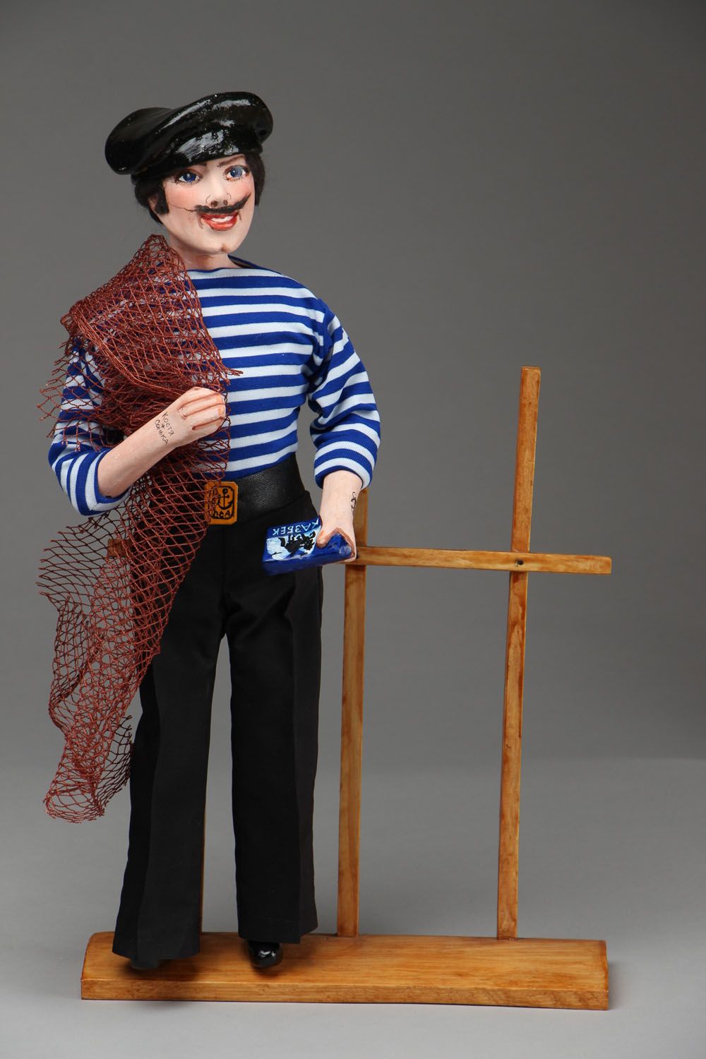 Интерьерная кукла ручной работы Костя-морячок фото 1
