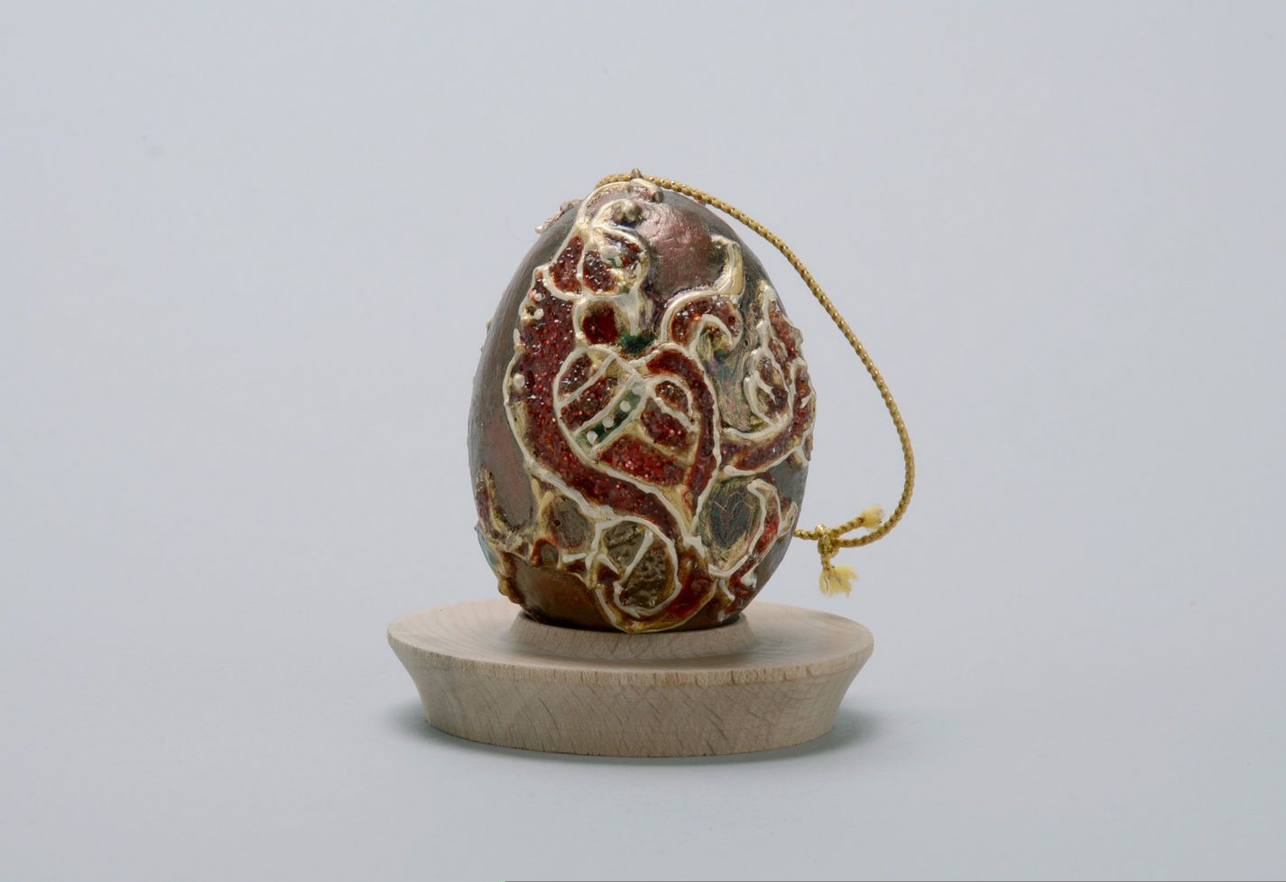 Suspension décorative artisanale œuf de Pâques 
 photo 1