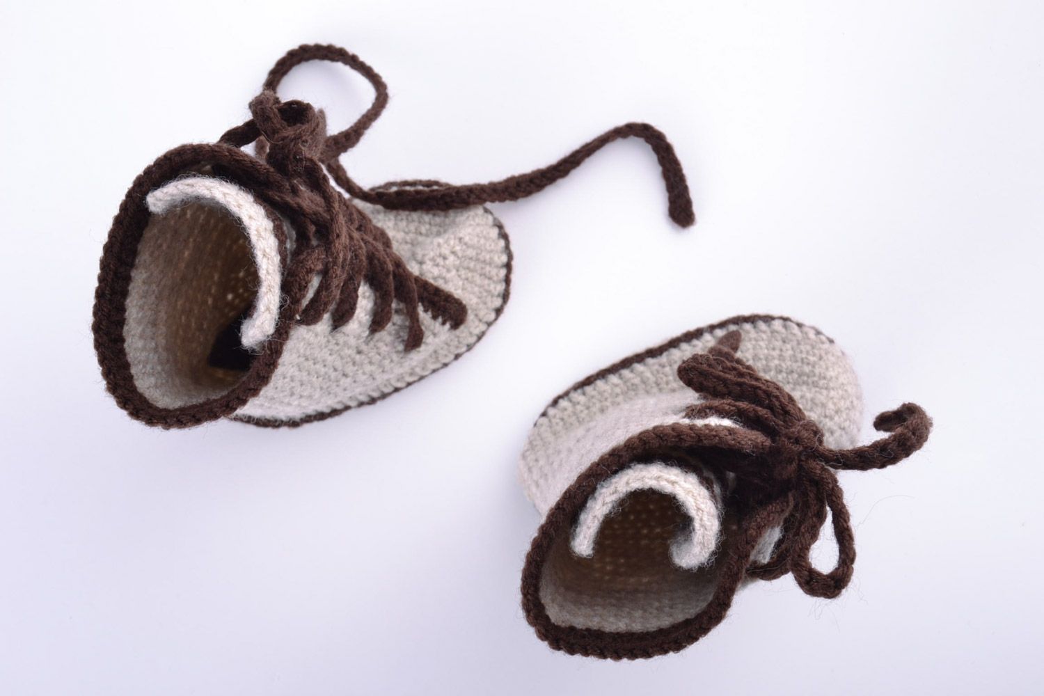 Handmade gray baby booties crocheted of semi-woolen threads with lacing photo 4