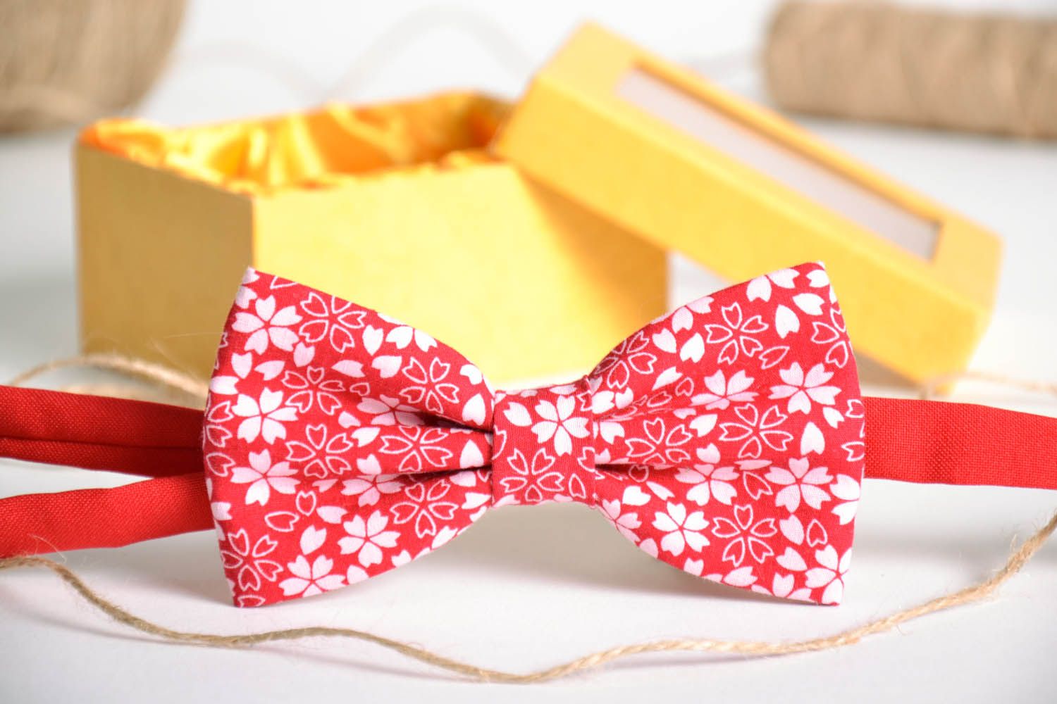 Red bow tie photo 1