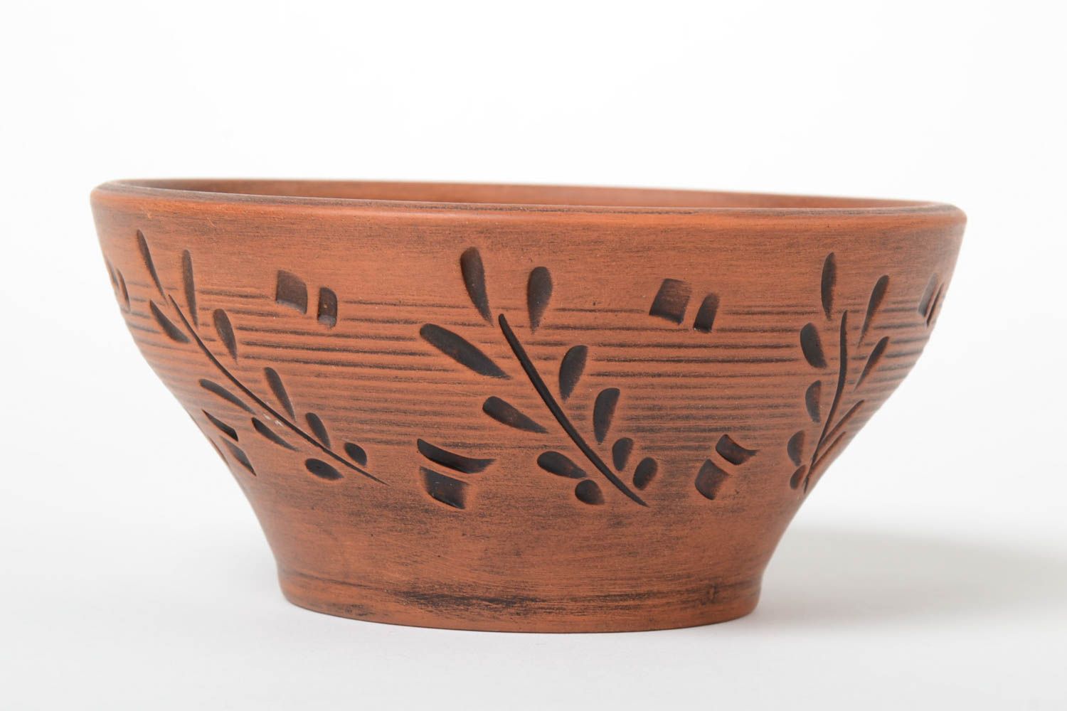 Beautiful molded handmade deep ceramic bowl 700 ml photo 2
