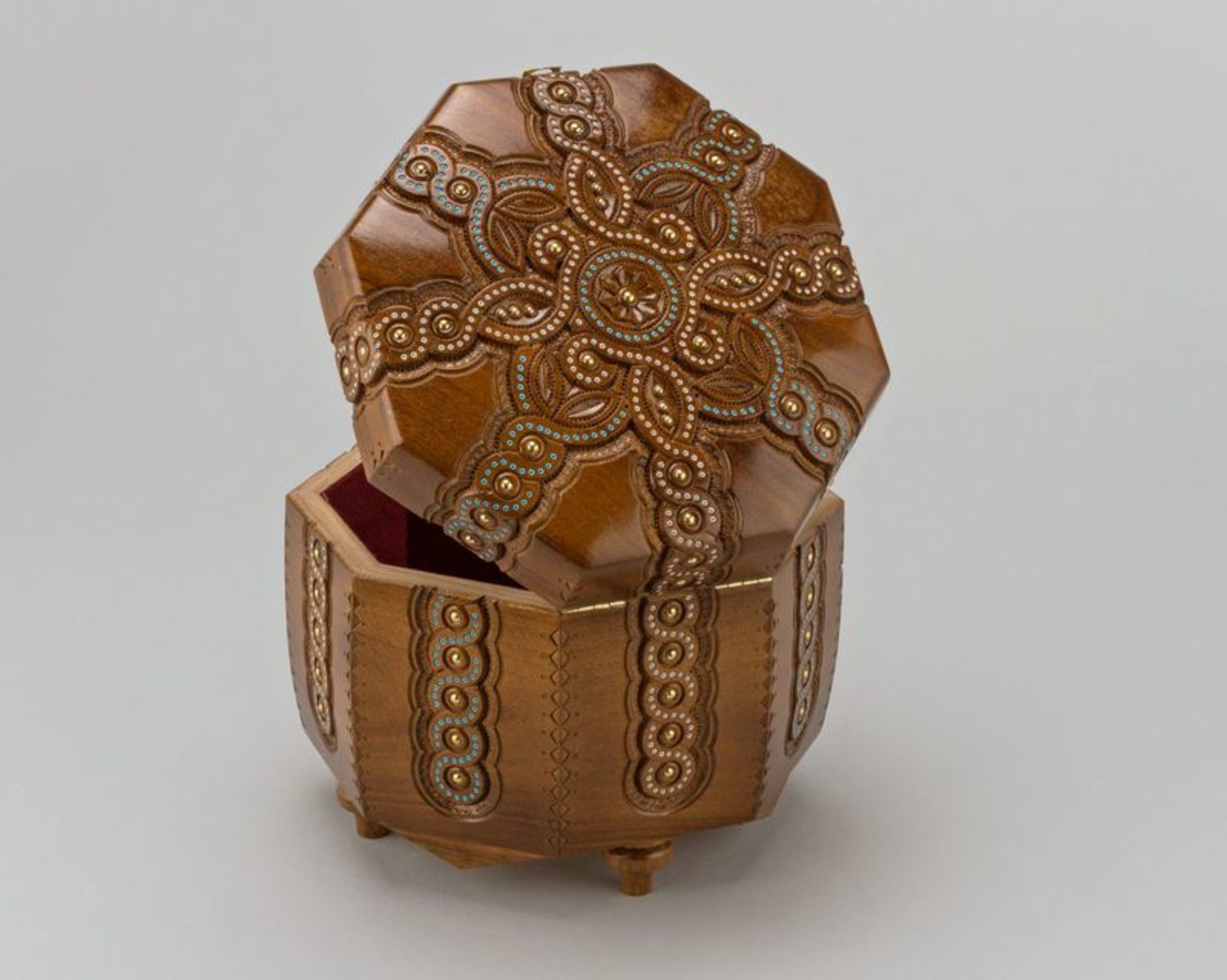 Wooden box with beads inlay photo 3