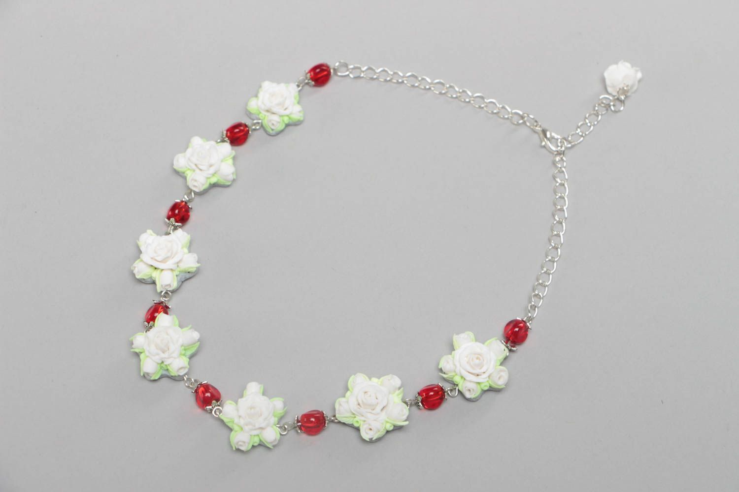 Necklace made of polymer clay with white roses handmade designer jewelry photo 2