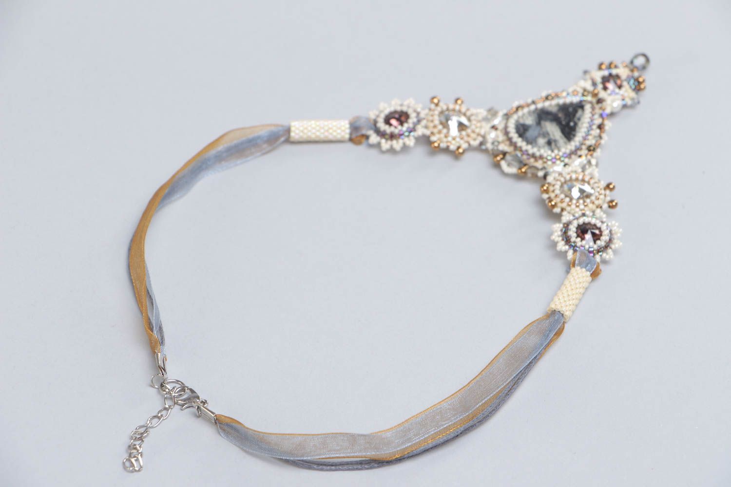 Collier fait main en perles de rocailles avec agate et cristal bijou sur ruban photo 4