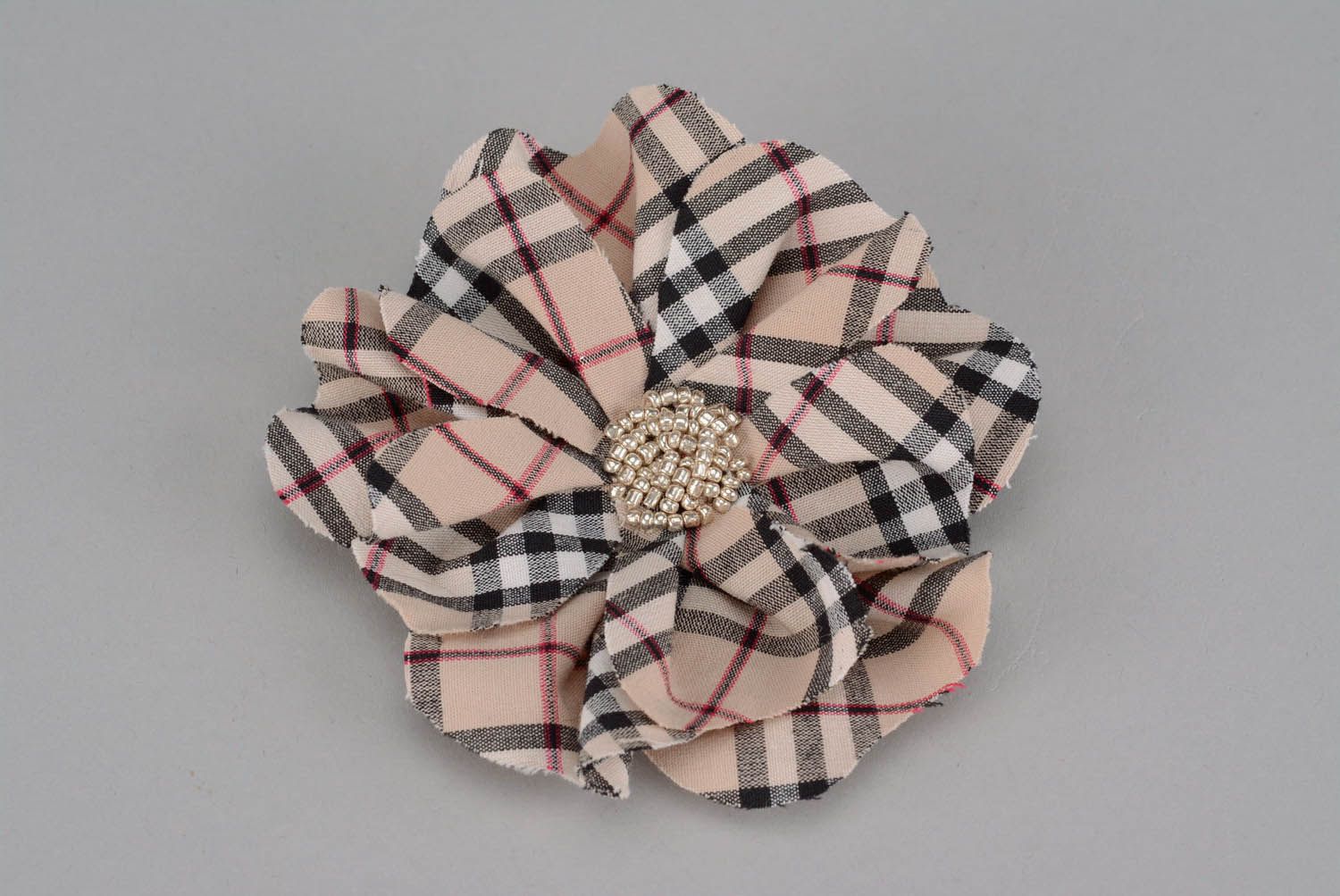 Brooch hairpin in the shape of a flower photo 2