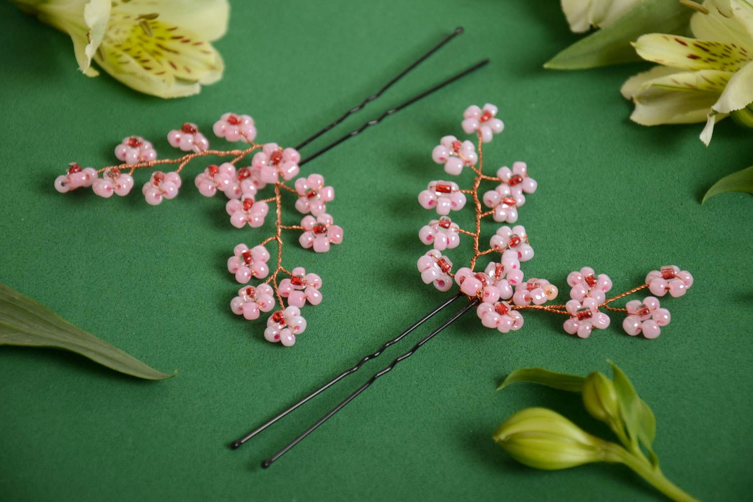 Set of 2 handmade decorative metal hair pins with flowers made of wire and beads photo 1