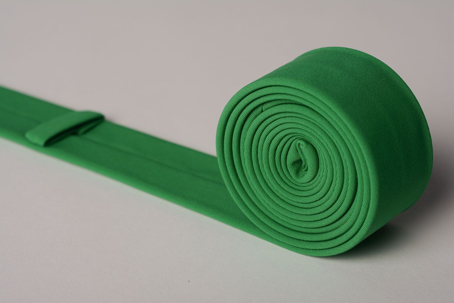 Зеленый галстук из габардина фото 3