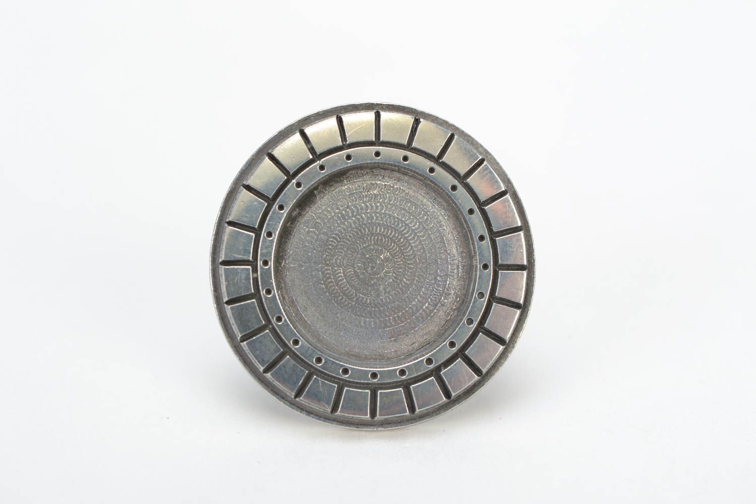 Fornitura para bisutería de metal artesanal redonda con forma de anillo foto 1