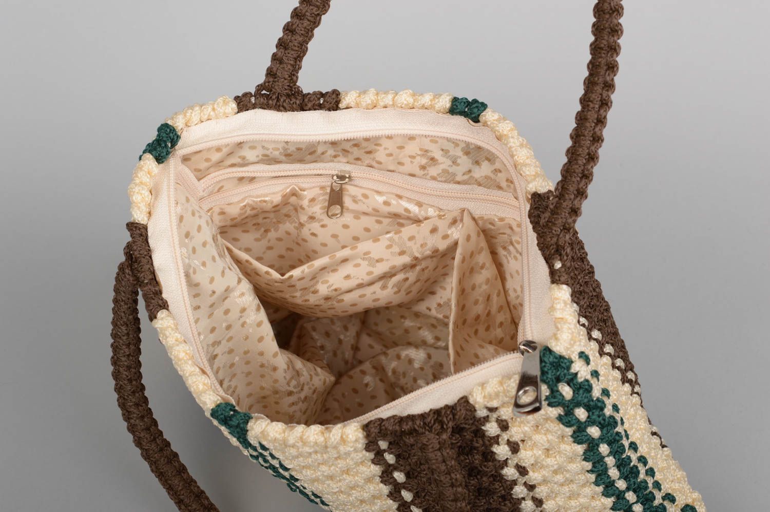 Bolso hecho a mano de hilos sintéticos accesorio para mujeres regalo original foto 3