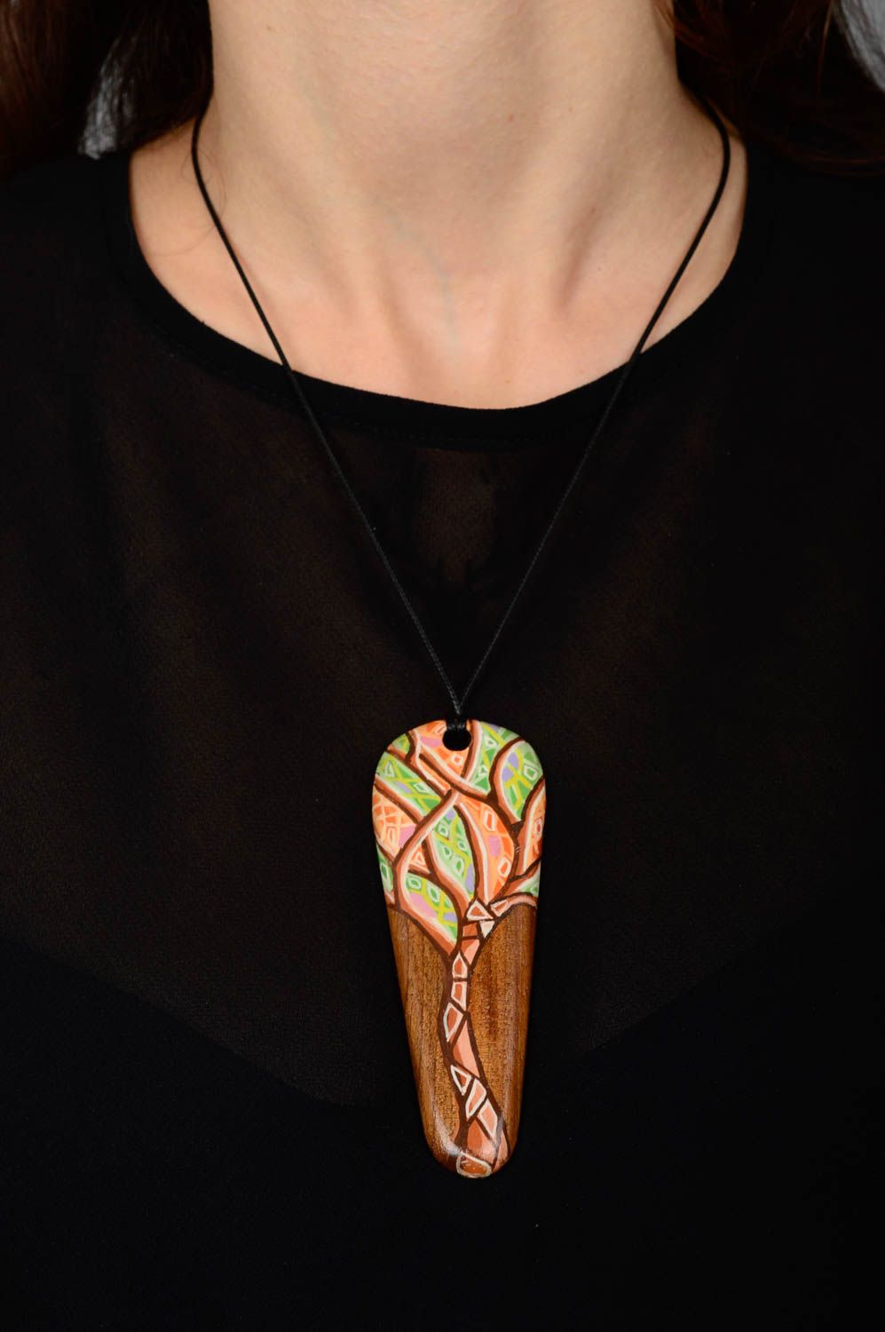 Pendentif bois Bijou fait main grand peint multicolore bel Accessoire femme photo 2