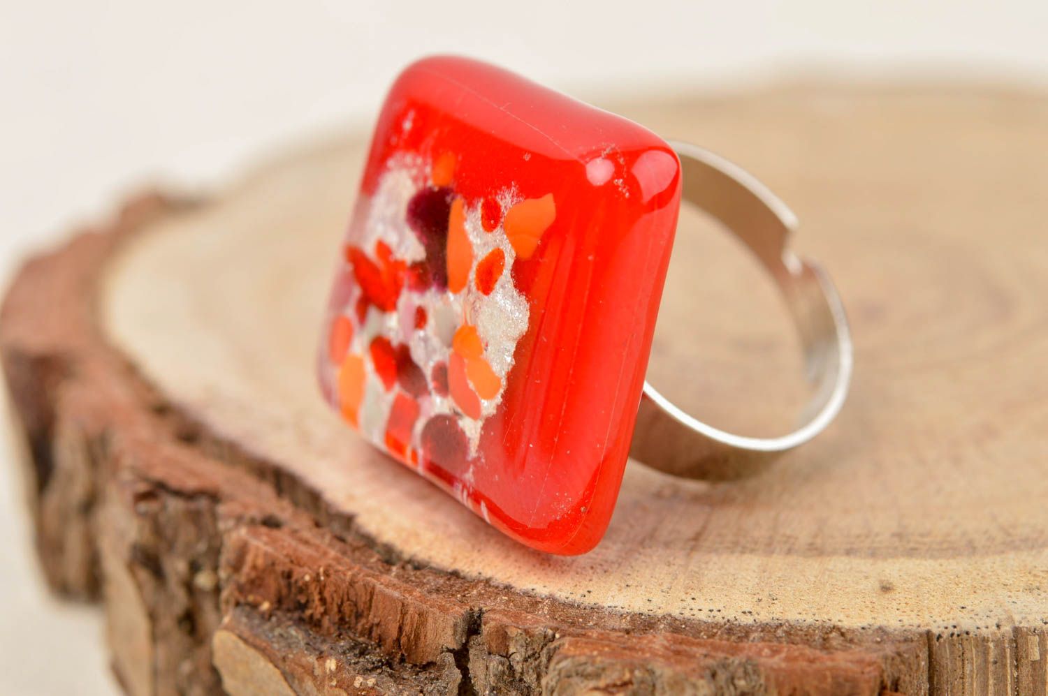 Handmade Damen Modeschmuck Glas Ring in Rot Accessoire für Frauen stilvoll foto 1