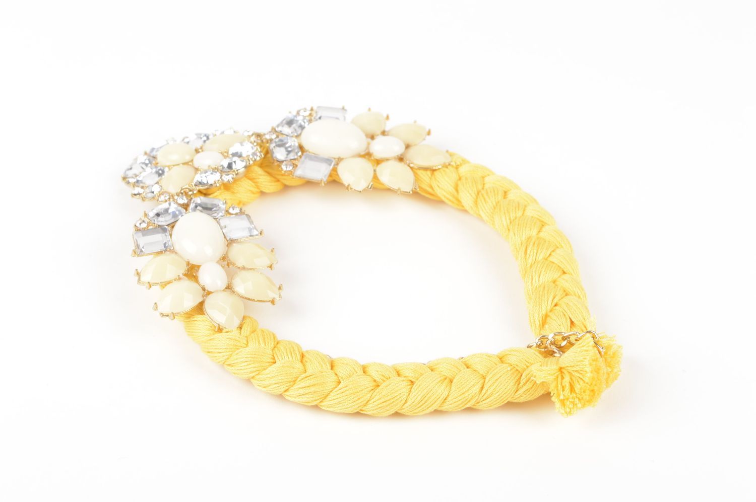 Collier textile Bijou fait main jaune avec perles fantaisie Cadeau femme photo 5