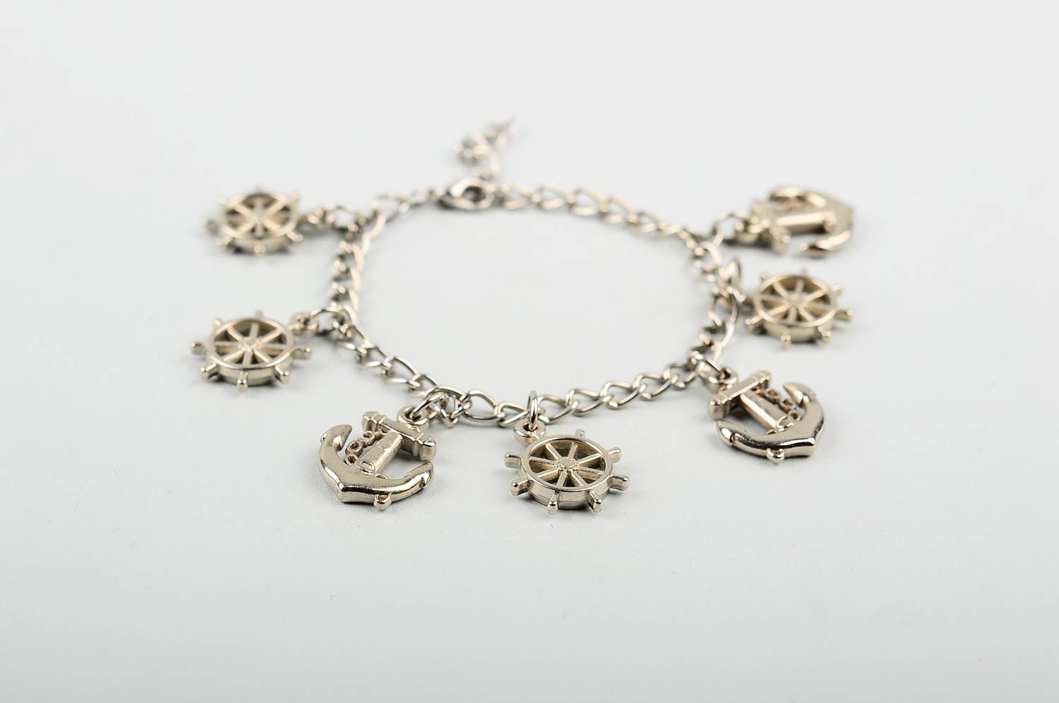 Handmade wrist metal bracelet feminine elegant bracelet stylish jewelry photo 3