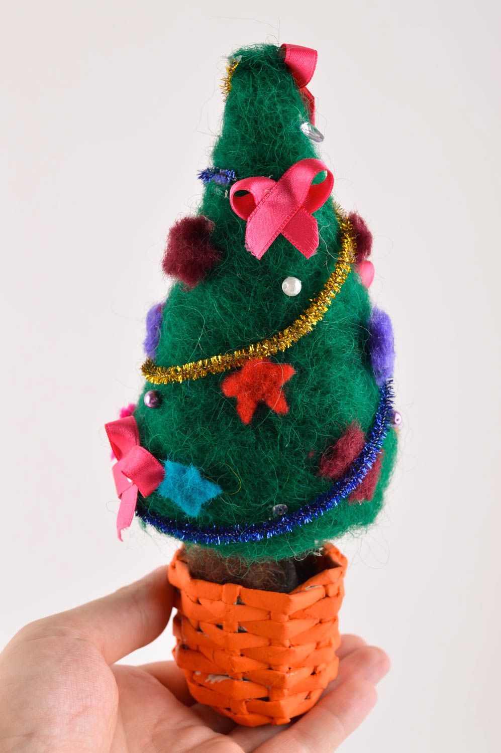 Handmade kleiner Deko Tannenbaum aus Wolle Deko für Weihnachten Wohn Accessoire  foto 5