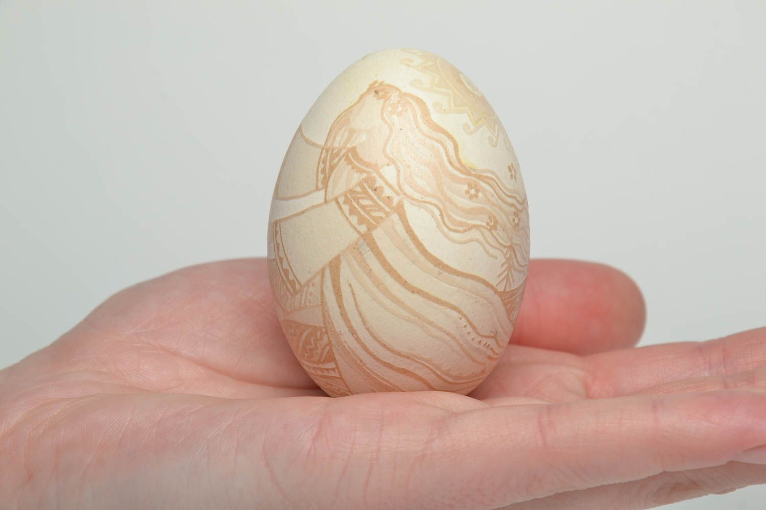 Handmade Easter egg etched with vinegar photo 5