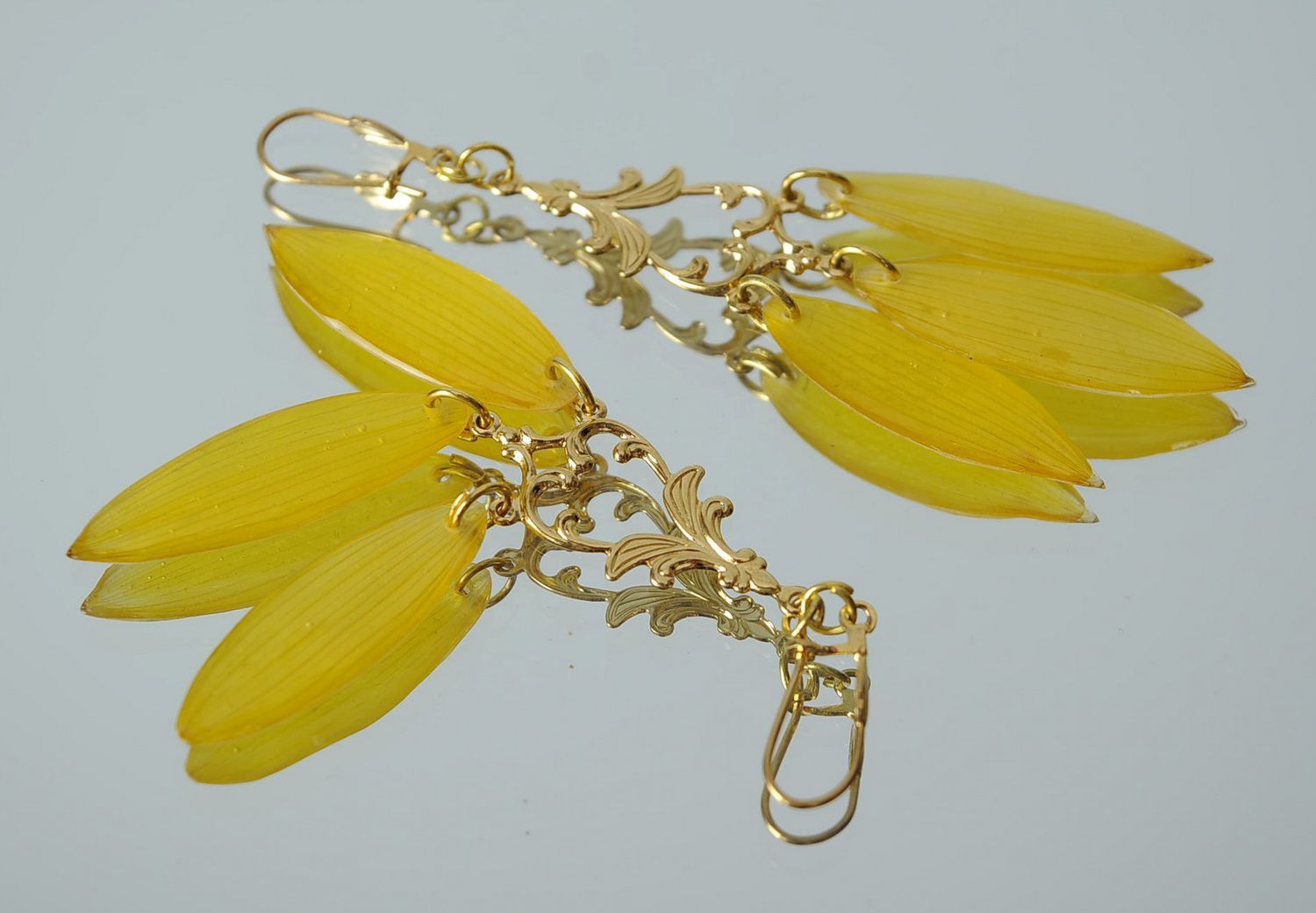 Golden earrings made from natural flowers photo 4
