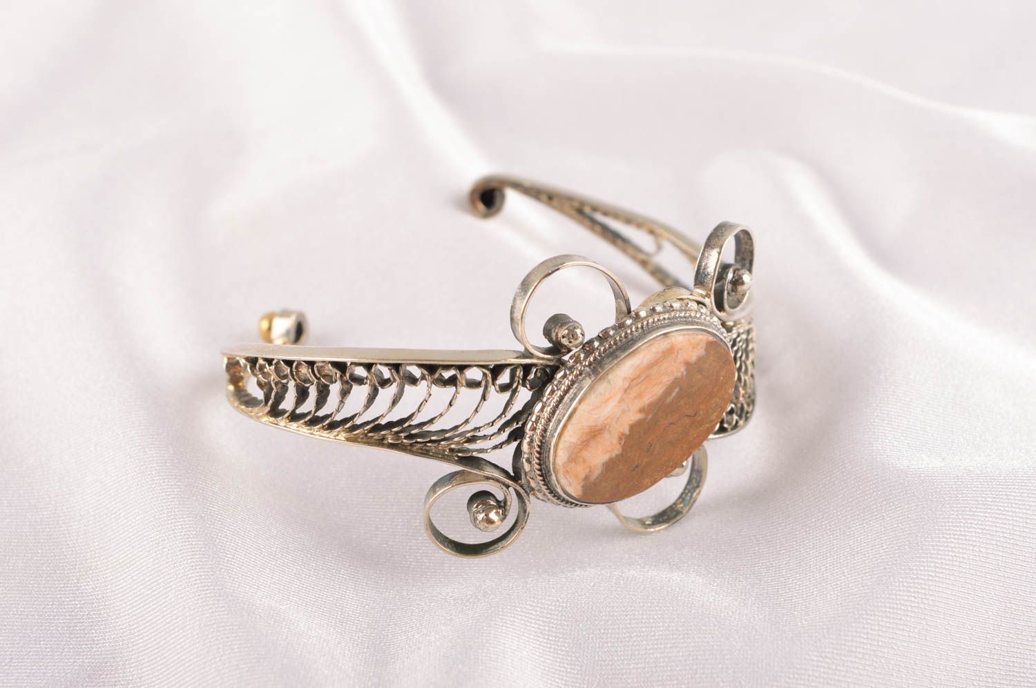 Handgemachter Metall Schmuck Armband Frauen aus Kupfernickel Geschenk für Frauen foto 1