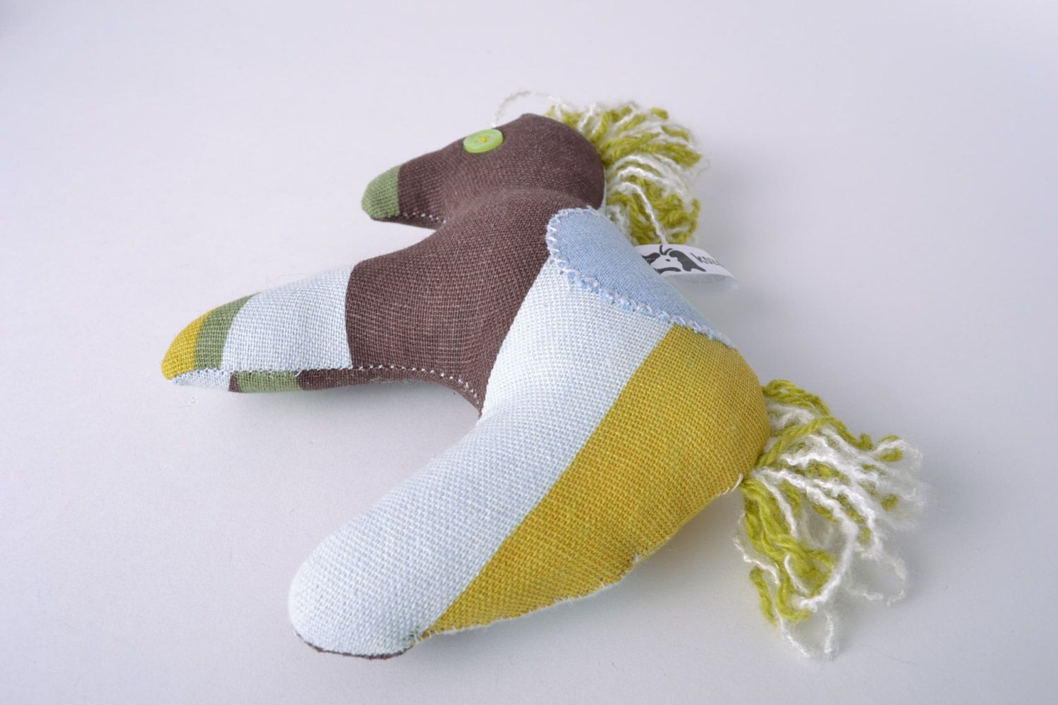 Jouet mou fait main en textile de créateur Cheval blanc marron jaune cadeau photo 2