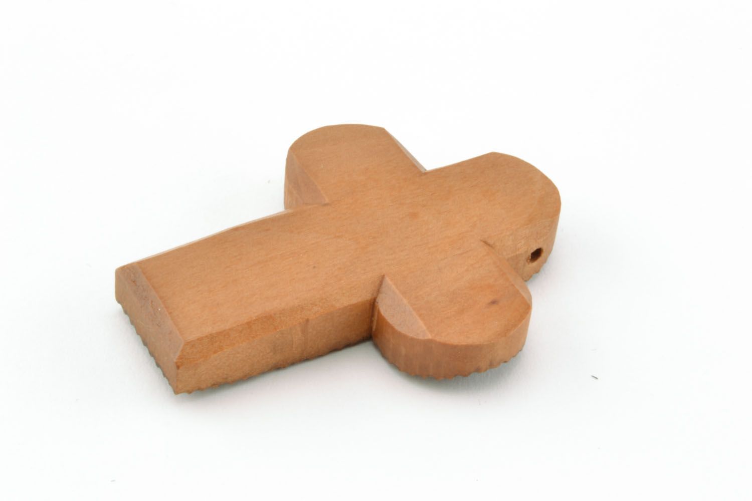 Cruz de pescoço esculpida de madeira pingente artesanal sem crucifixo  foto 3