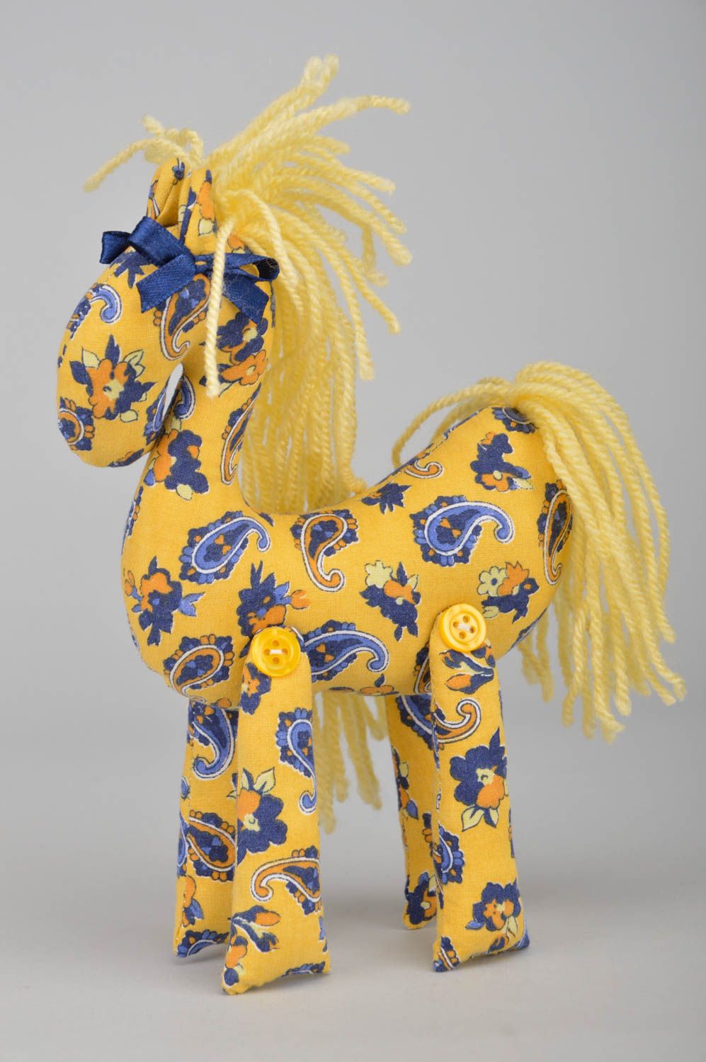 Jouet doux cheval en coton fait main beau jaune original peluche pour enfant photo 3