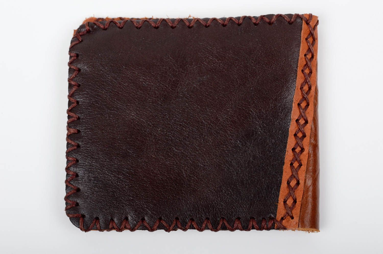 Оригинальный кожаный кошелек с металлической вставкой с шитьем ручной работы фото 4