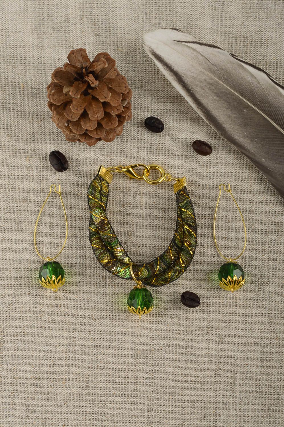 Stilvolle lange Ohrringe handmade schönes Armband Mode Accessoires in Grün Set foto 1