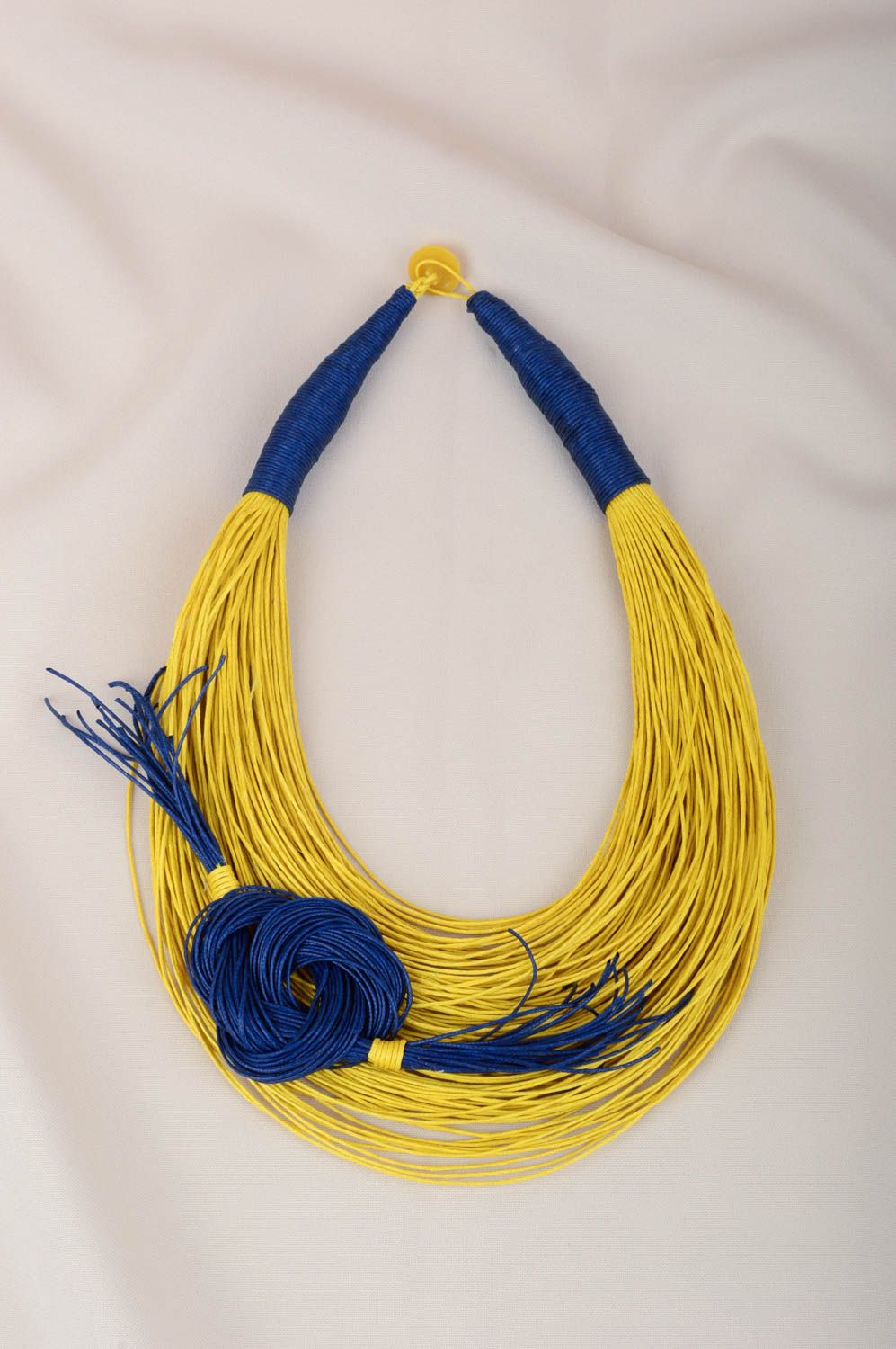 Колье ручной работы колье из ниток желтое с синим авторское массивное украшение фото 2
