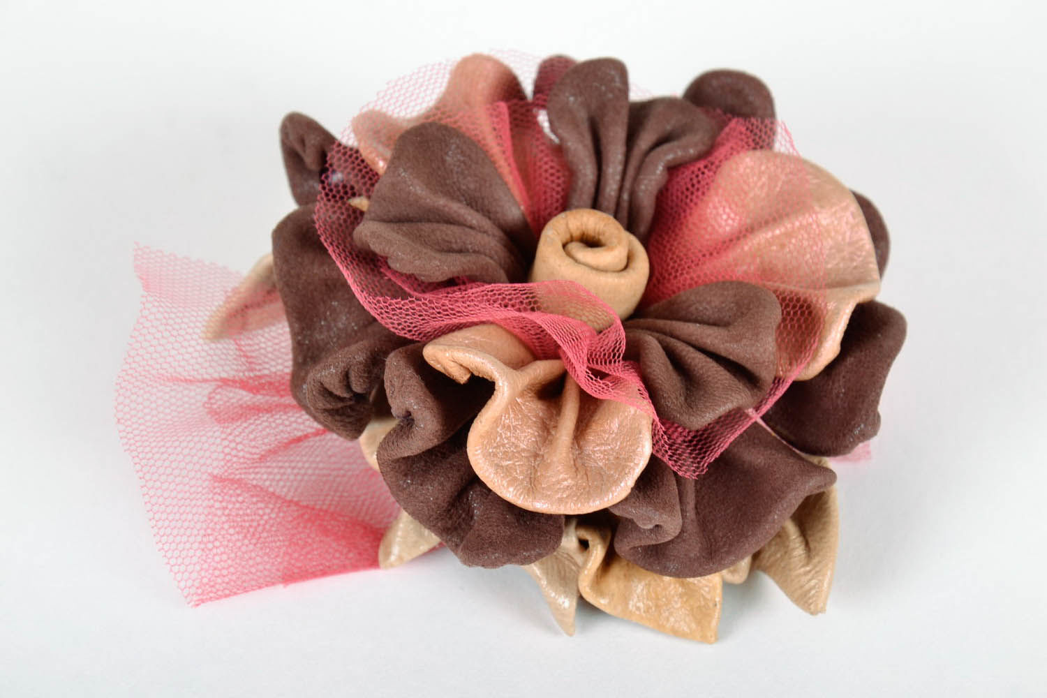 Leather brooch in the shape of a flower photo 3