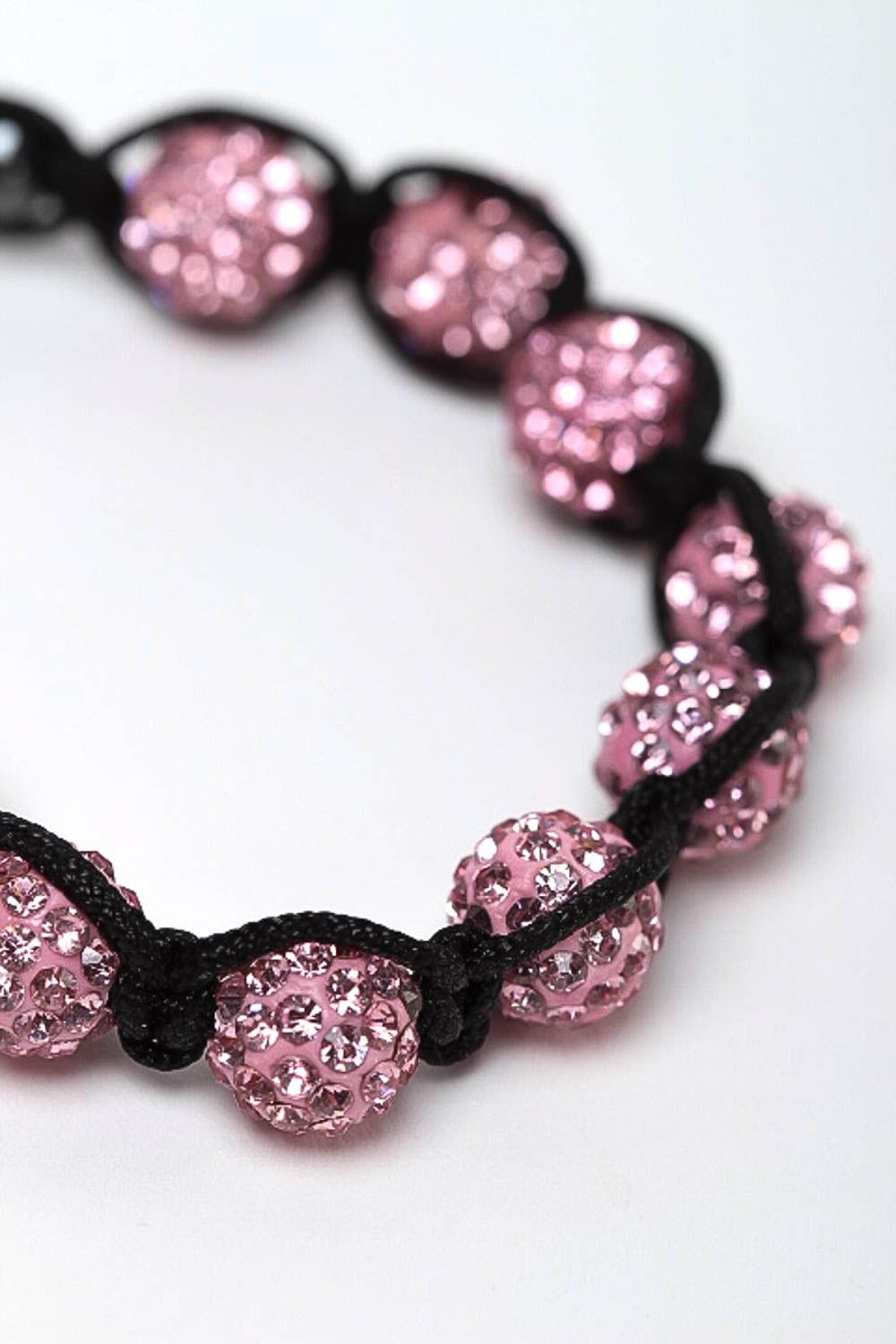 Плетеный браслет ручной работы авторское украшение женский браслет розовый фото 3