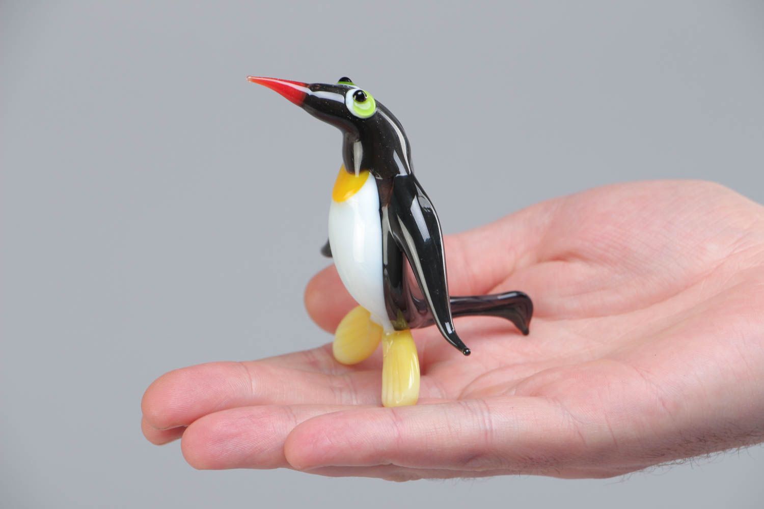 Handgemachte kleine Lampwork Figur aus Glas Pinguin in Lampwork Technik für Dekorierung foto 5