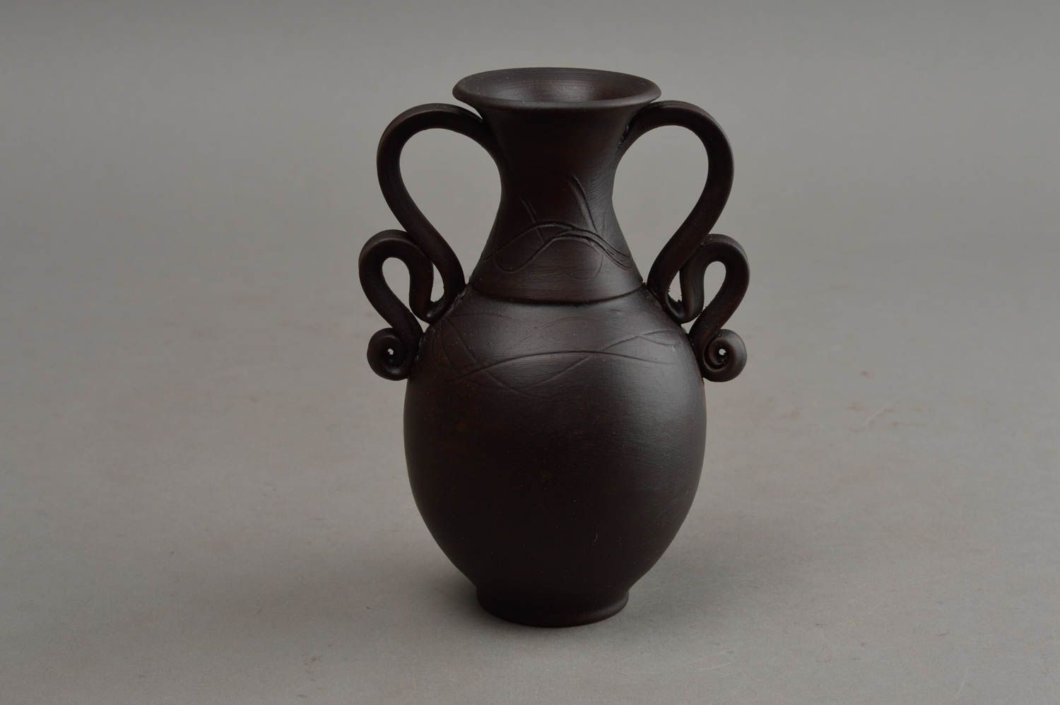 5 inches ceramic dark brown vase with handles in the shape of Greek amphora 0,55 lb photo 7